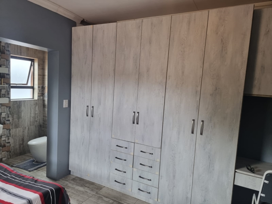 5 Bedroom Property for Sale in Cashan North West